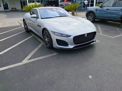 Used 2022 Jaguar F-TYPE Coupe RWD image 2