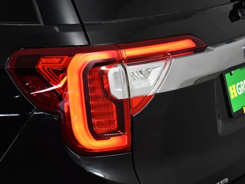 Used 2021 GMC Acadia Denali w/ Denali Technology Package image 35