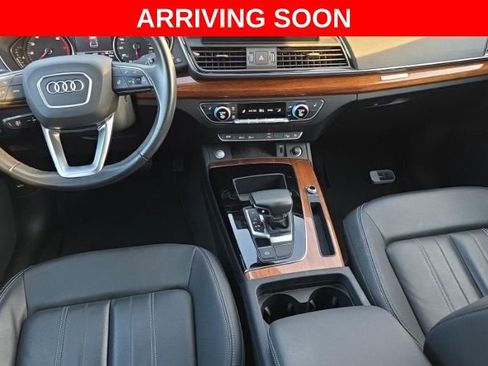 Used 2023 Audi Q5 2.0T Premium w/ Convenience Package image 8