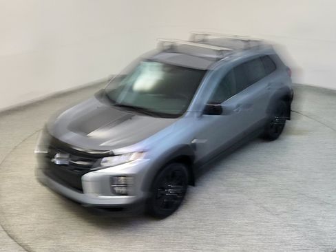 Used 2025 Mitsubishi Outlander Sport AWD image 14