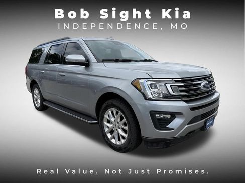 Used 2020 Ford Expedition Max XLT w/ Equipment Group 202A AWD/4WD image 11