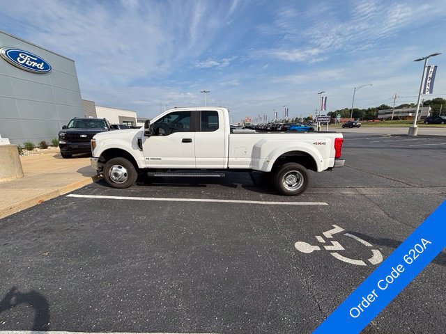 Used 2019 Ford F350 XL w/ STX Appearance Package AWD/4WD image 4