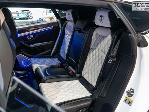 Used 2019 Lamborghini Urus AWD/4WD image 10