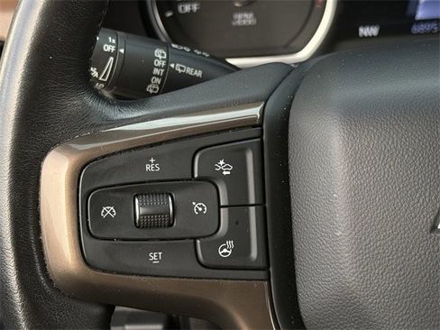 Used 2021 Chevrolet Suburban High Country image 13