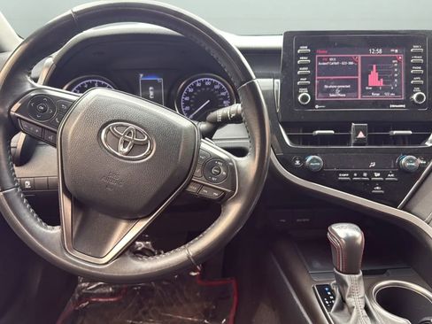 Used 2022 Toyota Camry SE w/ TRD Appearance Package (TMS) FWD image 10