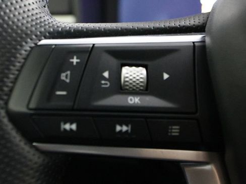 Used 2025 Mitsubishi Outlander SE AWD/4WD image 21