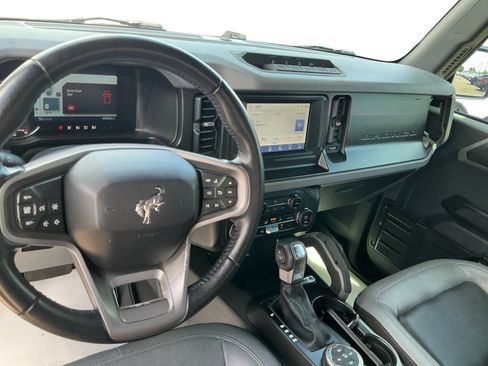 Used 2023 Ford Bronco Big Bend w/ Sasquatch Package AWD/4WD image 24