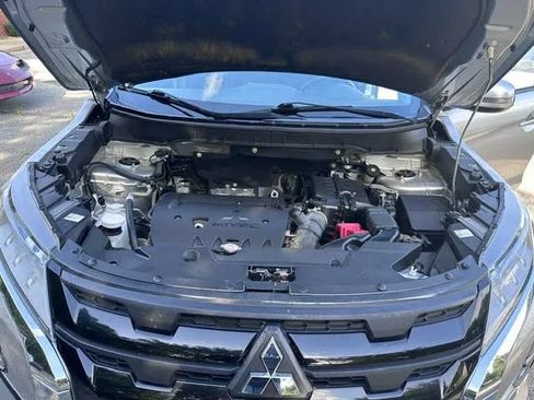 Used 2020 Mitsubishi Outlander Sport SE AWD/4WD image 17