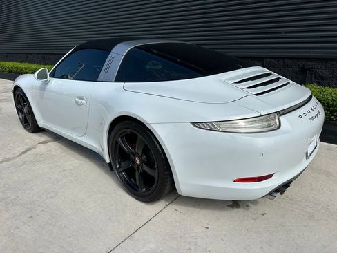 Certified 2015 Porsche 911 Targa 4S AWD/4WD image 3