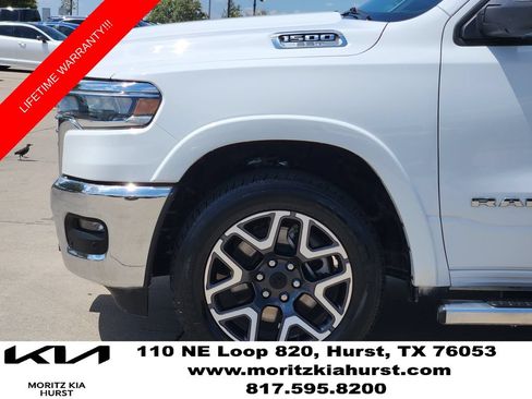 Used 2025 RAM 1500 Laramie AWD/4WD image 14