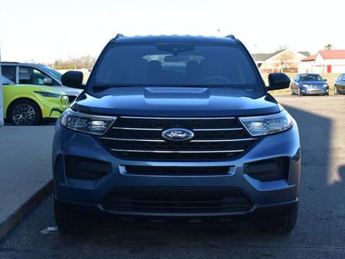 Used 2020 Ford Explorer XLT w/ Comfort Package image 11