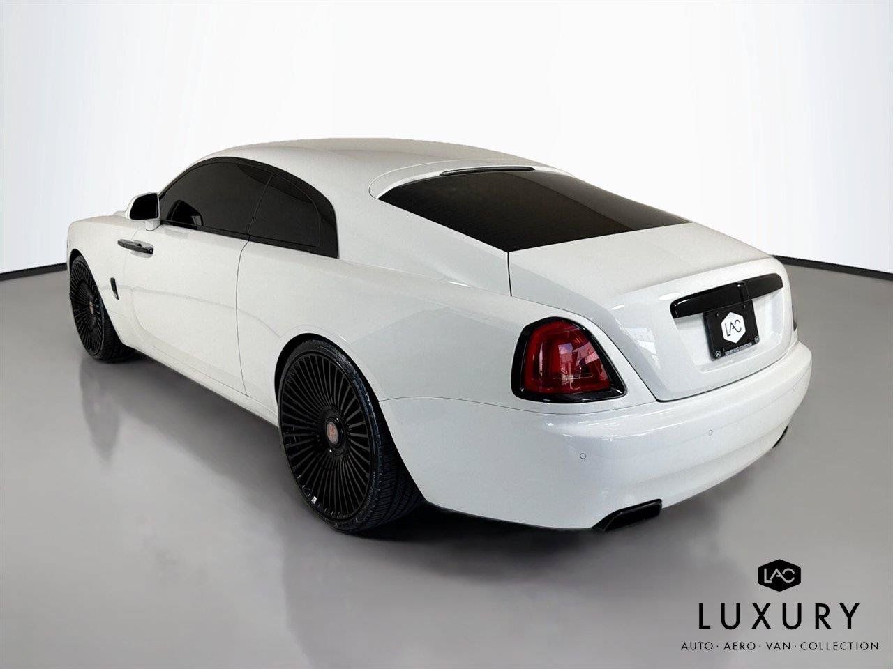 Used 2016 Rolls-Royce Wraith RWD image 8