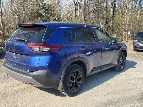 Used 2022 Nissan Rogue SV image 8