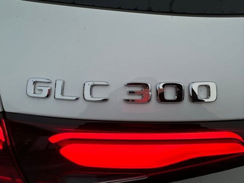 New 2026 Mercedes-Benz GLC 300 4MATIC image 9