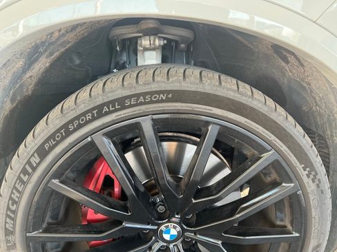 Used 2023 BMW X5 M50i w/ Executive Package image 4