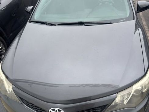 Used 2012 Toyota Camry SE w/ Leather Pkg FWD image 1