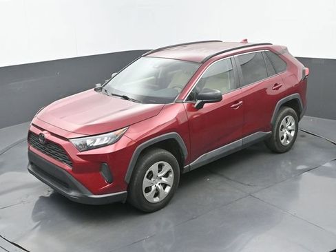 Used 2019 Toyota RAV4 LE image 16