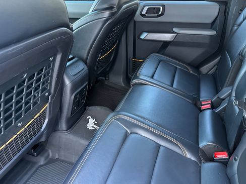 Certified 2022 Ford Bronco Badlands AWD/4WD image 12