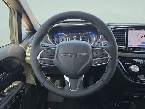New 2026 Chrysler Voyager LX FWD image 16