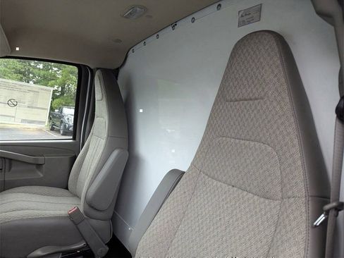 New 2025 GMC Savana 3500 Extended w/ Power Convenience Package RWD image 12