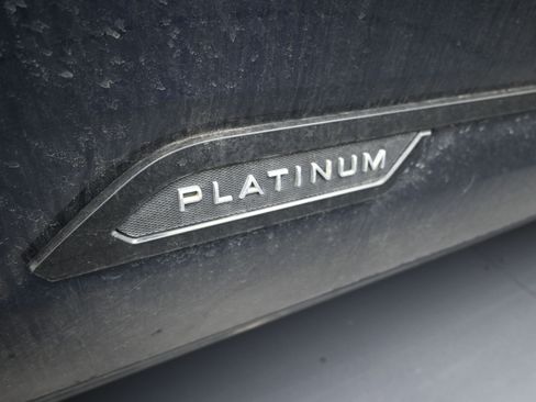 Used 2024 Toyota Tundra Platinum image 11