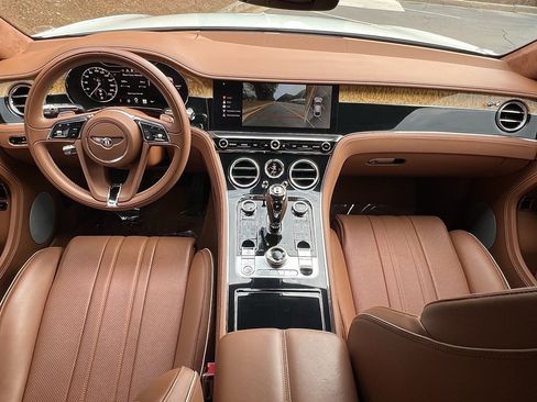 Used 2020 Bentley Continental GT image 34