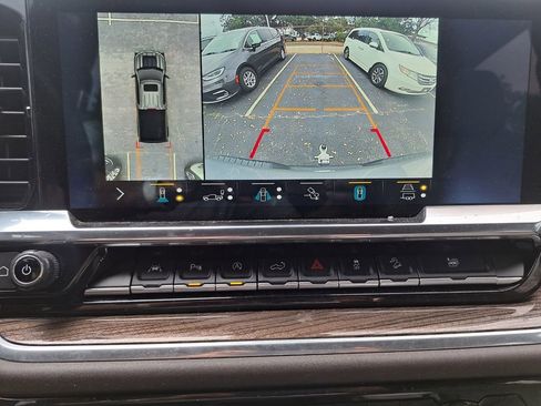 Used 2022 Chevrolet Silverado 1500 LT Trail Boss w/ LT Trail Boss Premium Package image 11