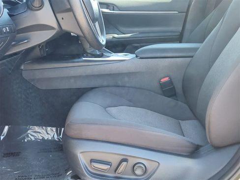Used 2024 Toyota Camry LE image 11