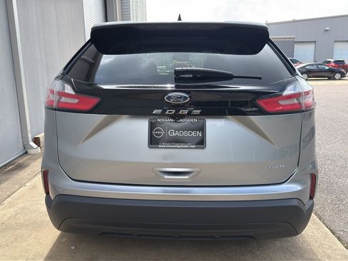 Used 2022 Ford Edge SE AWD/4WD image 4