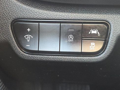 Used 2021 Kia Seltos SX w/ SX Sunroof Package image 24