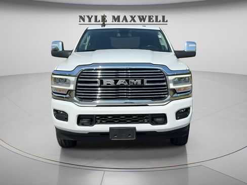Used 2024 RAM 2500 Laramie AWD/4WD image 2