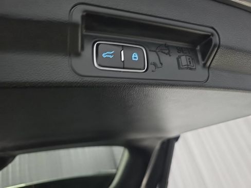 Used 2024 Ford Explorer XLT w/ Equipment Group 202A AWD/4WD image 6