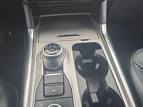 Used 2022 Ford Explorer Limited w/ Equipment Group 301A image 21