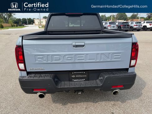 Used 2025 Honda Ridgeline Black Edition image 10