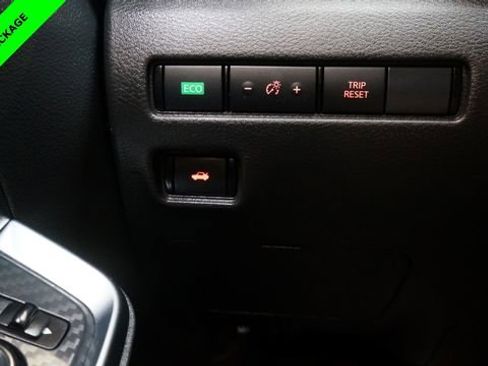 Certified 2023 Nissan Sentra SR w/ SR Premium Package image 26