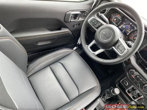 New 2026 Jeep Wrangler Unlimited Sahara AWD/4WD image 22