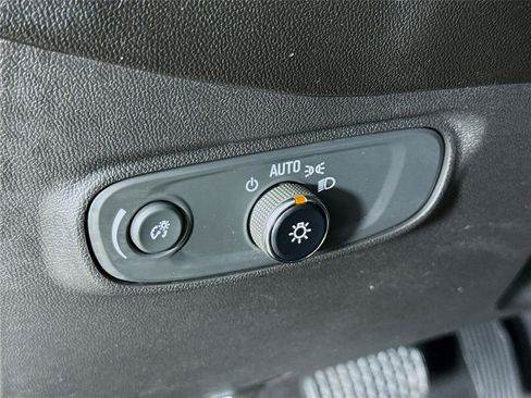 Used 2023 Chevrolet Equinox RS AWD/4WD image 12