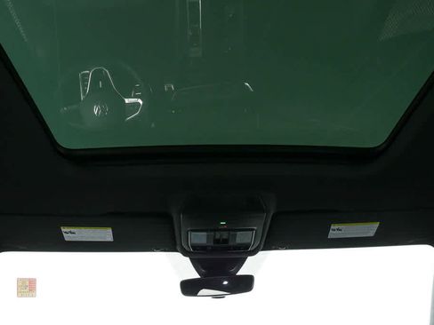 Certified 2024 Volkswagen Atlas Cross Sport SEL R-Line image 9