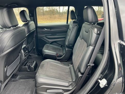 Certified 2023 Jeep Grand Cherokee L Laredo AWD/4WD image 5