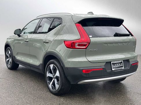 Certified 2025 Volvo XC40 B5 Plus AWD/4WD image 6