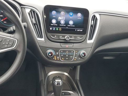 Used 2019 Chevrolet Malibu LT image 13