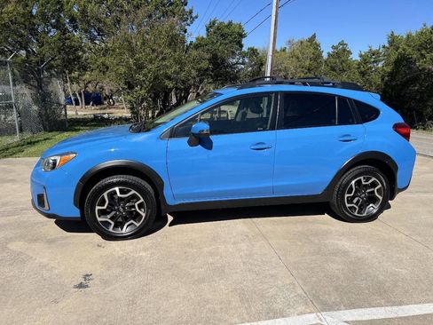 Used 2017 Subaru Crosstrek 2.0i Limited image 7