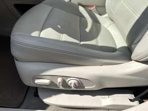 Used 2023 GMC Acadia Denali FWD image 17
