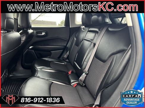 Used 2019 Jeep Compass Latitude FWD image 31