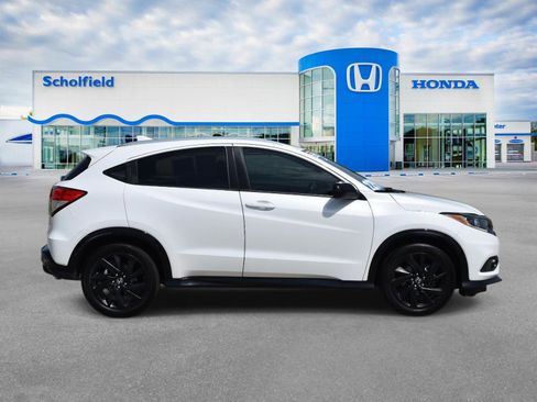 Used 2022 Honda HR-V Sport image 2