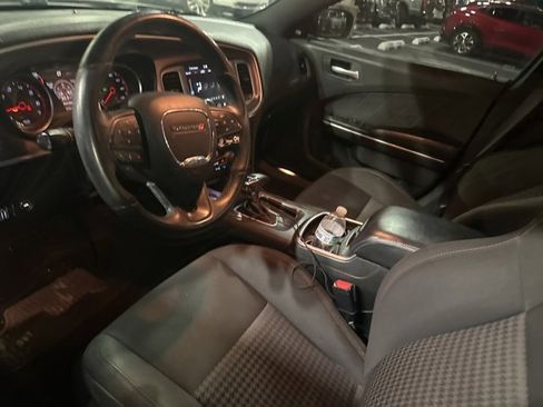 Used 2019 Dodge Charger GT image 9