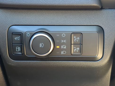 New 2026 Ford Escape SE image 59