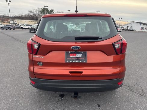 Used 2019 Ford Escape S image 4