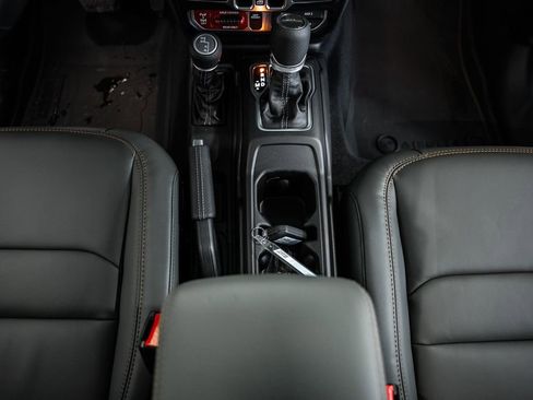 New 2026 Jeep Gladiator Mojave image 25