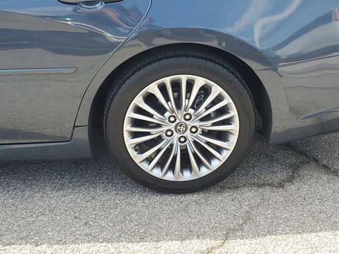 Used 2019 Toyota Avalon Limited w/ All Weather Liner Package FWD image 10